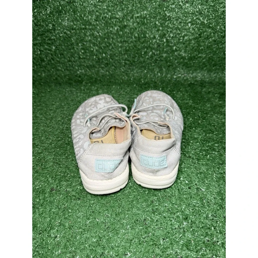 Hey Dude Wendy Toddler Size 11C Grey White‎ Walking Shoes Comfy Loafer Slip On